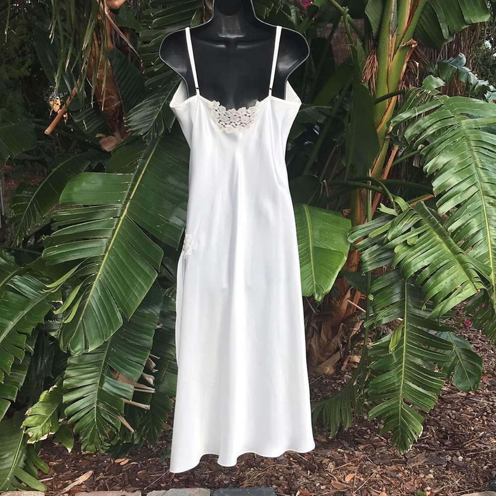 Lace and satin slip dress or nightgown. - Picture 8 of 12